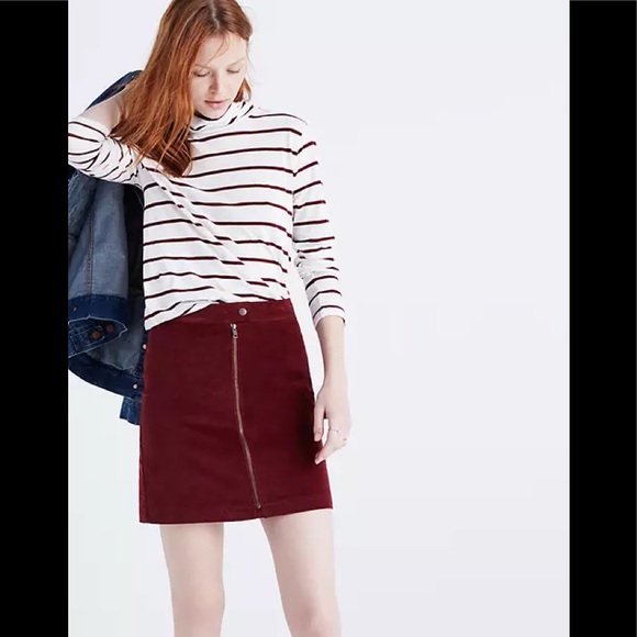 Madewell Dresses & Skirts - Madewell Studio Zip Skirt in Velvet Size 2